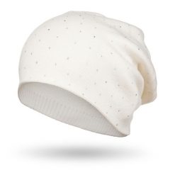 Czapka damska Peterson PTN HAT-05 biała. Białe czapki damskie Peterson, na zimę, bez wzorów, eleganckie. Za 46.00 zł.