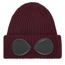 Czapka C.P. Company. Czerwone czapki męskie C.P. Company, na zimę, bez wzorów. Za 609.99 zł.