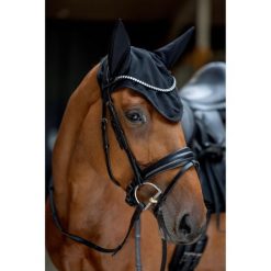 Czapka dla konia krótka z cichymi uszami Catago FIR-Tech. Czarne czapki damskie CATAGO, bez wzorów, eleganckie. Za 271.50 zł.