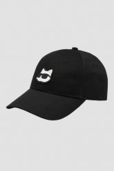 KARL LAGERFELD Czarna czapka z daszkiem. Czarne czapki damskie KARL LAGERFELD, bez wzorów. W wyprzedaży za 249.99 zł.