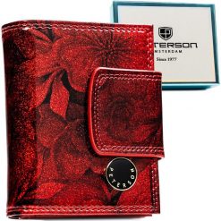 Elegancki, czerwony portfel damski ze skóry naturalnej i ekologicznej zamykany na zatrzask i bigiel PTN PS329-FDS Peterson. Czerwone portfele damskie Peterson, ze skóry. Za 99.99 zł.