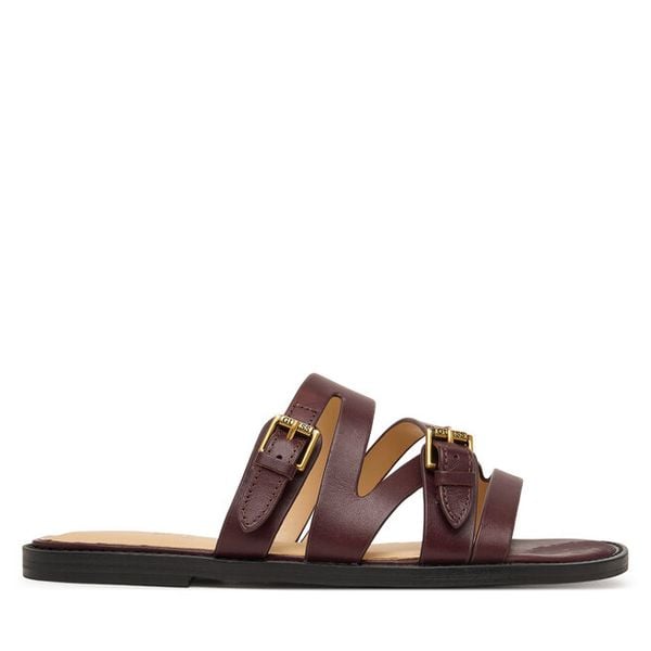 Klapki Guess. Czerwone klapki damskie Guess, z aplikacjami, bez obcasa, bez zapięcia. Za 301.99 zł.