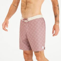 Spodenki surfingowe męskie Olaian 100 18" Palmer. Czerwone szorty męskie OLAIAN, bez wzorów, z materiału, sportowe. Za 69.99 zł.