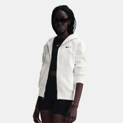 Damska Bluza Nike HJ0995-133 XS Biała. Białe bluzy damskie Nike, xs, bez wzorów, bez ramiączek, bez kaptura. Za 257.99 zł.