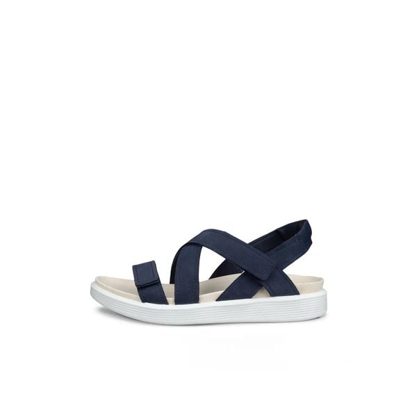 Sandały damskie Ecco Cross Strap. Niebieskie sandały damskie ecco, bez wzorów, z materiału, bez obcasa, bez zapięcia. Za 558.35 zł.