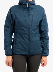 Kurtka ocieplana damska Fjallraven Keb Padded Hoodie. Niebieskie kurtki sportowe damskie Fjällräven, xs, bez wzorów, z puchu, bez ramiączek, bez kaptura, trekkingowe. Za 944.89 zł.