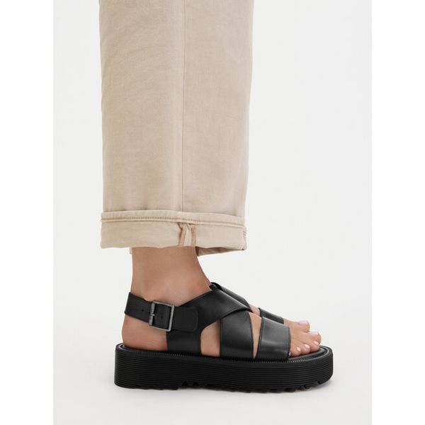 Sandały G-Star. Czarne sandały damskie G-Star, bez wzorów, bez obcasa, na płaskiej podeszwie, bez zapięcia. Za 155.99 zł.