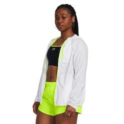 Kurtka do biegania damska Under Armour Phantom Windbreaker. Białe kurtki sportowe damskie Under Armour, m, bez wzorów, bez ramiączek, bez kaptura, do biegania. Za 405.00 zł.
