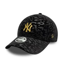 Damska czapka z daszkiem New Era 9forty Leo. Czarne czapki damskie New Era, bez wzorów, z materiału, eleganckie. Za 197.00 zł.