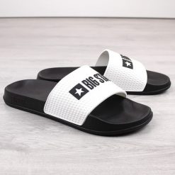 Klapki sportowe męskie białe Big Star JJ174506. Białe klapki męskie BIG STAR, bez wzorów, z materiału, bez zapięcia. Za 65.99 zł.