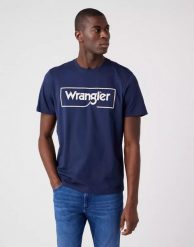 WRANGLER FRAME LOGO TEE MĘSKI T-SHIRT KOSZULKA NADRUK NAVY W70JD3114 112320768. Niebieskie t-shirty męskie Wrangler, m, bez wzorów, z bawełny, bez kołnierzyka, bez ramiączek. Za 69.99 zł.