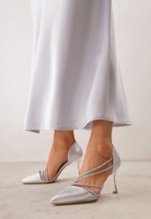 Srebrne Eleganckie Szpilki VICES Zdobione Paskami z Cyrkoniami Thalasura. Szare szpilki damskie Born2be, z aplikacjami, bez obcasa, na szpilce, bez zapięcia. Za 119.99 zł.