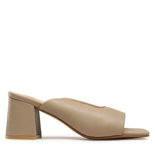 Klapki Vero Moda. Brązowe klapki damskie Vero Moda, bez wzorów, bez obcasa, bez zapięcia. Za 199.99 zł.