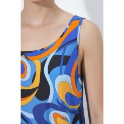 Damskie Sukienka midi wzór w fale trapezowy krój okrągły dekolt bez rękawów. Niebieskie sukienki damskie Ulla Popken, plus size, bez wzorów, z materiału, sportowe, bez kołnierzyka, plus size, bez ramiączek, midi, sportowe. Za 279.99 zł.