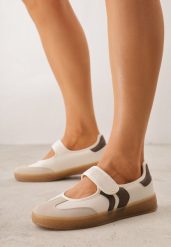 Beżowe Tenisówki Typu Sneakeriny Zapinane Paskiem na Rzep Gelinea. Brązowe trampki i tenisówki damskie Renee, bez wzorów, z jeansu, bez zapięcia. Za 89.99 zł.