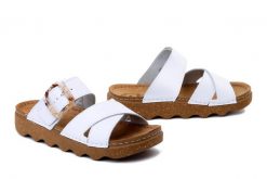 BEFADO DR ORTO 179D 005 biały, klapki damskie. Białe klapki damskie Befado Dr Orto, bez wzorów, ze skóry, bez obcasa, bez zapięcia. Za 119.90 zł.