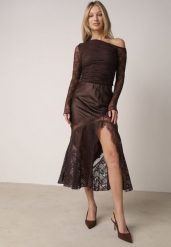 Brązowa Spódnica z Satyny z Koronką i Rozcięciem na Nogę Doritana. Brązowe spódnice damskie Born2be, na imprezę, l, bez wzorów, z koronki, eleganckie, midi, dopasowane. Za 149.99 zł.
