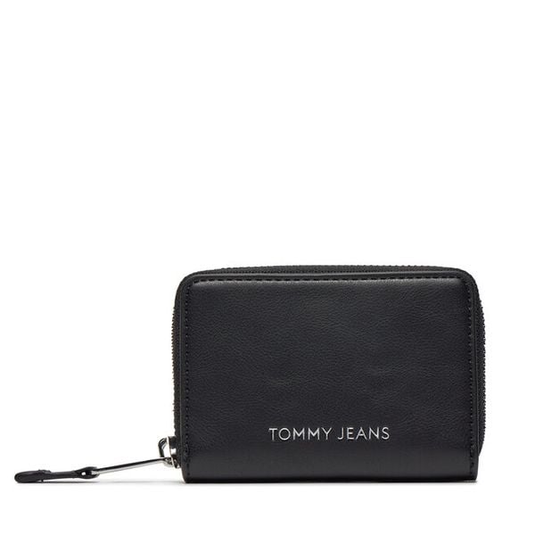 Portfel Tommy Jeans. Czarne portfele damskie Tommy Jeans, z jeansu. Za 119.99 zł.