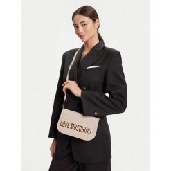 Torebka LOVE MOSCHINO. Białe listonoszki damskie Love Moschino, bez wzorów, bez dodatków. Za 449.99 zł.
