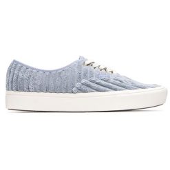 Buty do chodzenia dla dorosłych Vans Comfycush Authentic trampki. Niebieskie obuwie sportowe damskie Vans, bez wzorów, bez zapięcia, trekkingowe. Za 165.00 zł.