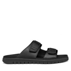 Klapki Geox. Czarne klapki męskie Geox, bez wzorów, bez zapięcia. Za 399.99 zł.