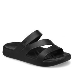 Klapki Crocs. Czarne klapki damskie Crocs, bez wzorów, bez obcasa, bez zapięcia. Za 139.99 zł.