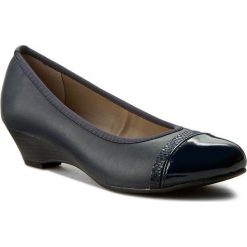 Półbuty CLARA BARSON W16SS270-12. Półbuty damskie Clara Barson, bez wzorów, bez obcasa, bez zapięcia. W wyprzedaży za 39.99 zł.