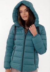 Pikowana kurtka J-NORDIC. Niebieskie kurtki sportowe damskie Volcano, na zimę, plus size, bez wzorów, z materiału, bez ramiączek, bez kaptura. Za 299.99 zł.