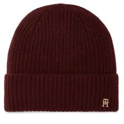 Czapka Tommy Hilfiger. Czerwone czapki damskie Tommy Hilfiger, na zimę, bez wzorów. Za 369.99 zł.