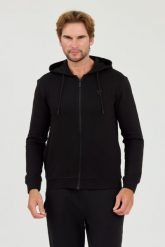 GUESS Czarna męska bluza z kapturem Hooded Sweatshirt, Rozmiar S. Czarne bluzy męskie Guess, l, z aplikacjami, bez ramiączek, z kapturem. W wyprzedaży za 313.99 zł.
