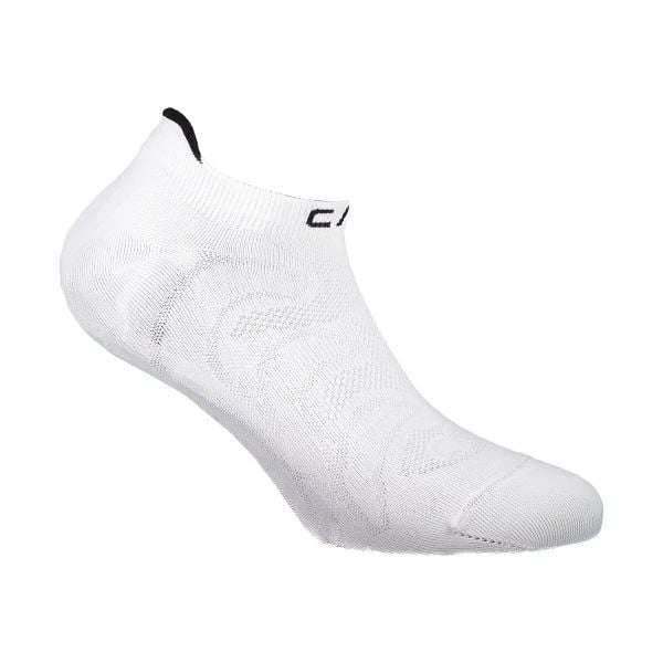 Skarpety sportowe CMP ULTRALIGHT ultralekkie oddychające bezuciskowe. Białe skarpetki damskie CMP, bez wzorów, z elastanu. Za 119.99 zł.