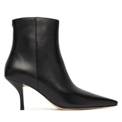 Botki MICHAEL Michael Kors. Czarne botki damskie MICHAEL Michael Kors, bez wzorów, bez obcasa, na szpilce, bez zapięcia. Za 699.99 zł.