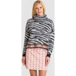 SWETER Liu Jo. Czarne swetry nierozpinane damskie Liu Jo, m, z aplikacjami, z materiału, bez kołnierzyka, bez ramiączek. Za 899.00 zł.