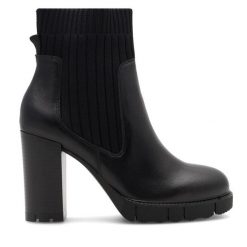 Botki Sergio Bardi. Czarne botki damskie Sergio Bardi, bez wzorów, bez obcasa, na słupku, bez zapięcia. Za 221.99 zł.