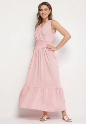 Różowa Sukienka o Rozkloszowanym Kroju Bez Rękawów z Kopertowym Dekoltem Filoria. Czerwone sukienki damskie Born2be, l, bez wzorów, eleganckie, bez kołnierzyka, bez ramiączek, maxi, kopertowe. Za 69.99 zł.