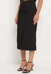Czarna Spódnica Trapezowa Wimlea. Czarne spódnice damskie Born2be, na co dzień, m, bez wzorów, eleganckie, midi, proste. Za 84.99 zł.