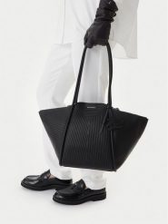 KARL LAGERFELD Torebka B1W30043 Czarny. Czarne shopperki damskie KARL LAGERFELD, bez wzorów, ze skóry, bez dodatków. Za 933.99 zł.