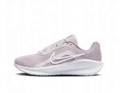 Nike moteriški bėgimo bateliai DOWNSHIFTER 13, pudra rožinė. Obuwie sportowe damskie Nike, bez wzorów, bez zapięcia. Za 261.93 zł.