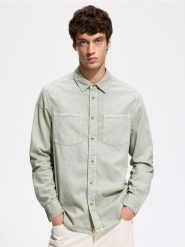 Jeansowa koszula regular fit - zielony. Zielone koszule męskie Reserved, l, bez wzorów, z denimu, bez kołnierzyka, bez ramiączek. Za 119.99 zł.