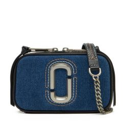 Torebka Marc Jacobs. Niebieskie torebki do ręki damskie Marc Jacobs, bez wzorów, z denimu, bez dodatków. Za 1,079.00 zł.