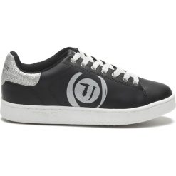 Trussardi Jeans Tenisówki Czarny. Czarne trampki i tenisówki damskie TRUSSARDI JEANS, bez wzorów, z jeansu, bez zapięcia. Za 447.95 zł.
