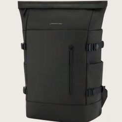 Plecak Kapten & Son Helsinki Czarny. Czarne plecaki męskie KAPTEN & SON, bez wzorów, sportowe. Za 592.16 zł.