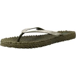 Sandały ILSE JACOBSEN CHEERFUL01 Zielony. Zielone sandały damskie Ilse Jacobsen, bez wzorów, z gumy, bez obcasa, bez zapięcia. Za 130.99 zł.