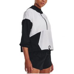 Damska kurtka do biegania Under Armour Woven Graphic. Białe kurtki sportowe damskie Under Armour, xs, bez wzorów, bez ramiączek, bez kaptura, do biegania. W wyprzedaży za 209.15 zł.