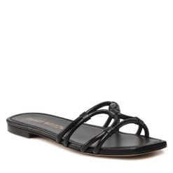 Klapki Stuart Weitzman. Czarne klapki damskie Stuart Weitzman, bez wzorów, bez obcasa, bez zapięcia. Za 1,819.00 zł.