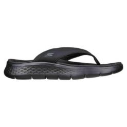 Japonki męskie SKECHERS Go Walk Flex Sandal Vallejo. Czarne buty zimowe męskie Skechers, bez wzorów, bez obcasa, bez zapięcia. Za 189.99 zł.