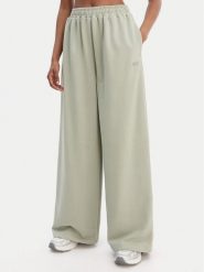 Reebok Spodnie dresowe Reebok x Ewa Chodakowska Hanna RK25624CCW Zielony Wide Leg. Zielone spodnie dresowe damskie Reebok, bez wzorów, z bawełny. Za 269.99 zł.