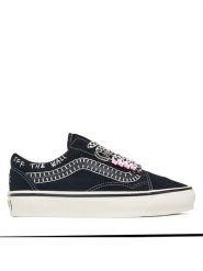 Vans Tenisówki Lx Old Skool Charms VN000EGYBPR1 Czarny. Czarne trampki i tenisówki damskie Vans, bez wzorów, ze skóry, bez zapięcia. Za 499.99 zł.