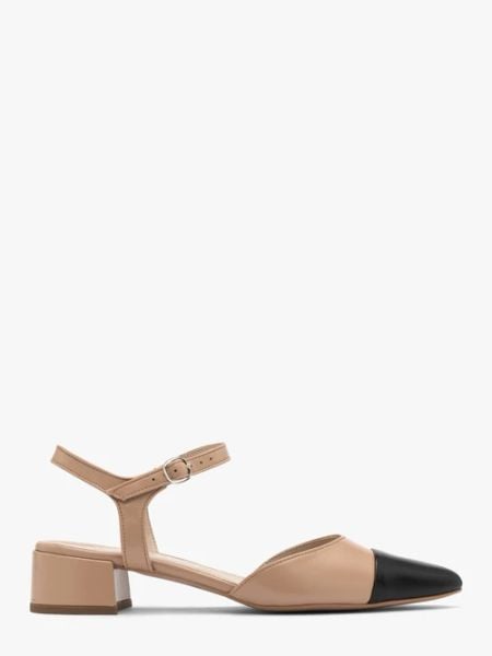 Beżowo-czarne czółenka z otwartą piętą. Brązowe czółenka damskie Ryłko, bez wzorów, ze skóry, z otwartym noskiem, bez obcasa, na obcasie, bez zapięcia. W wyprzedaży za 299.99 zł.