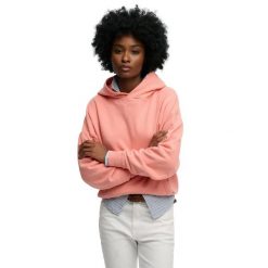 Bluza damska z kapturem Superdry Studios Relaxed. Czerwone bluzy damskie Superdry, bez wzorów, bez ramiączek, z kapturem. Za 327.70 zł.